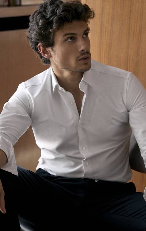 Chemise blanche poignets mousquetaires Les chemises