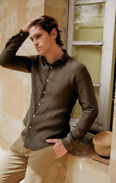 Kaki linen shirt