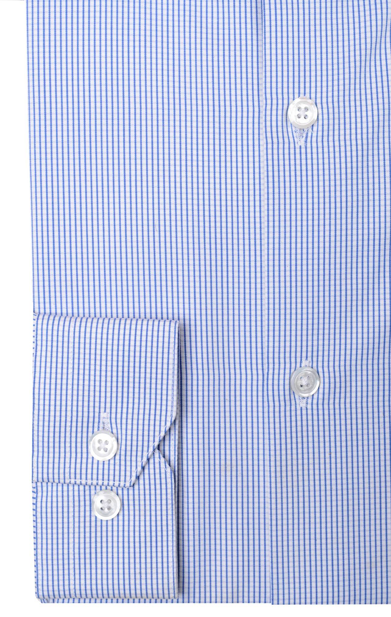 Chemise à carreaux bleue et blanche