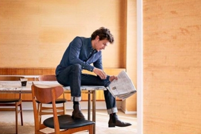 La chemise en denim : un incontournable du vestiaire moderne
